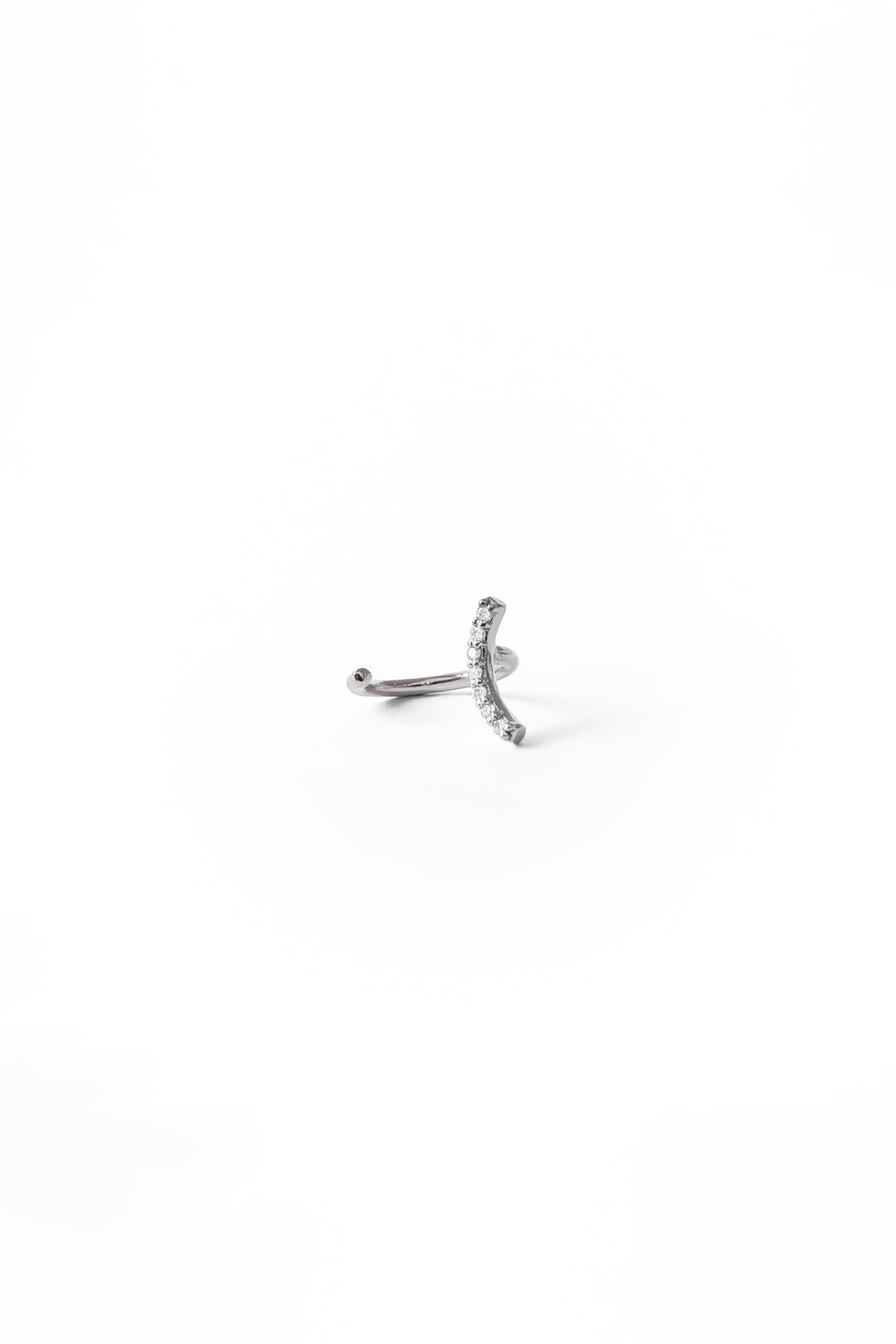 Curved diamonds gold piercing