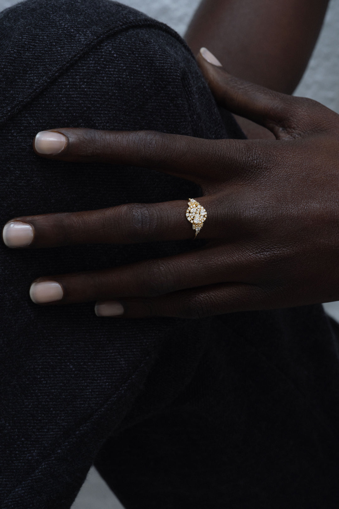 Light Sugar Signet gold ring