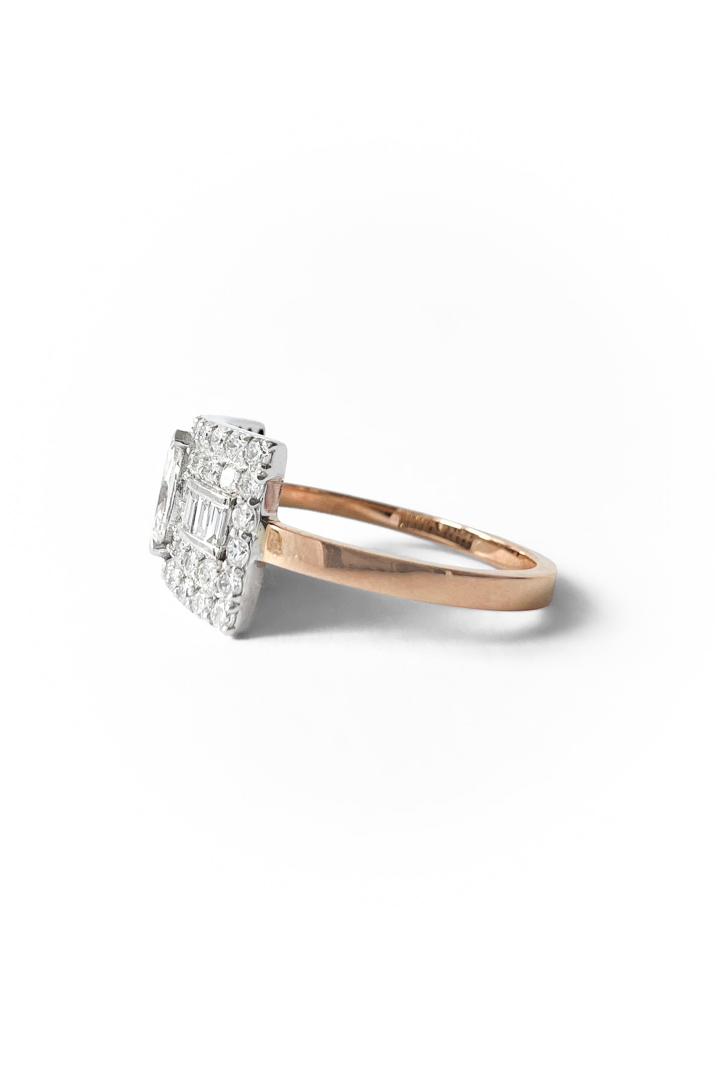 Small Classic Wife gold ring