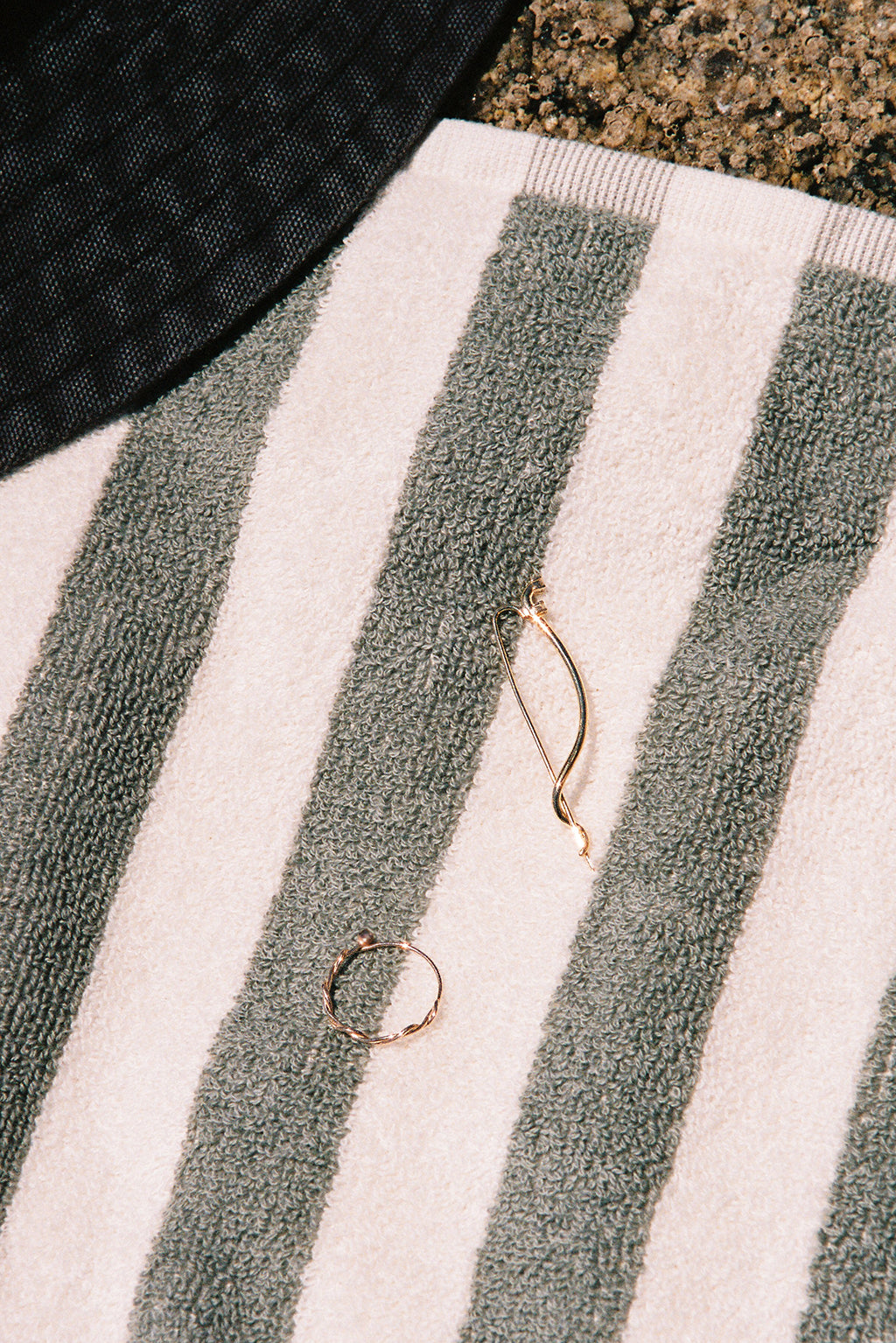 Small Miki gold ring