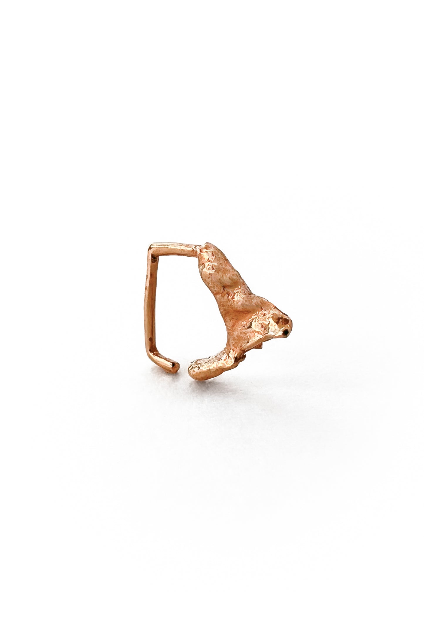 Artisian Claw rose 18k gold piercing, from side