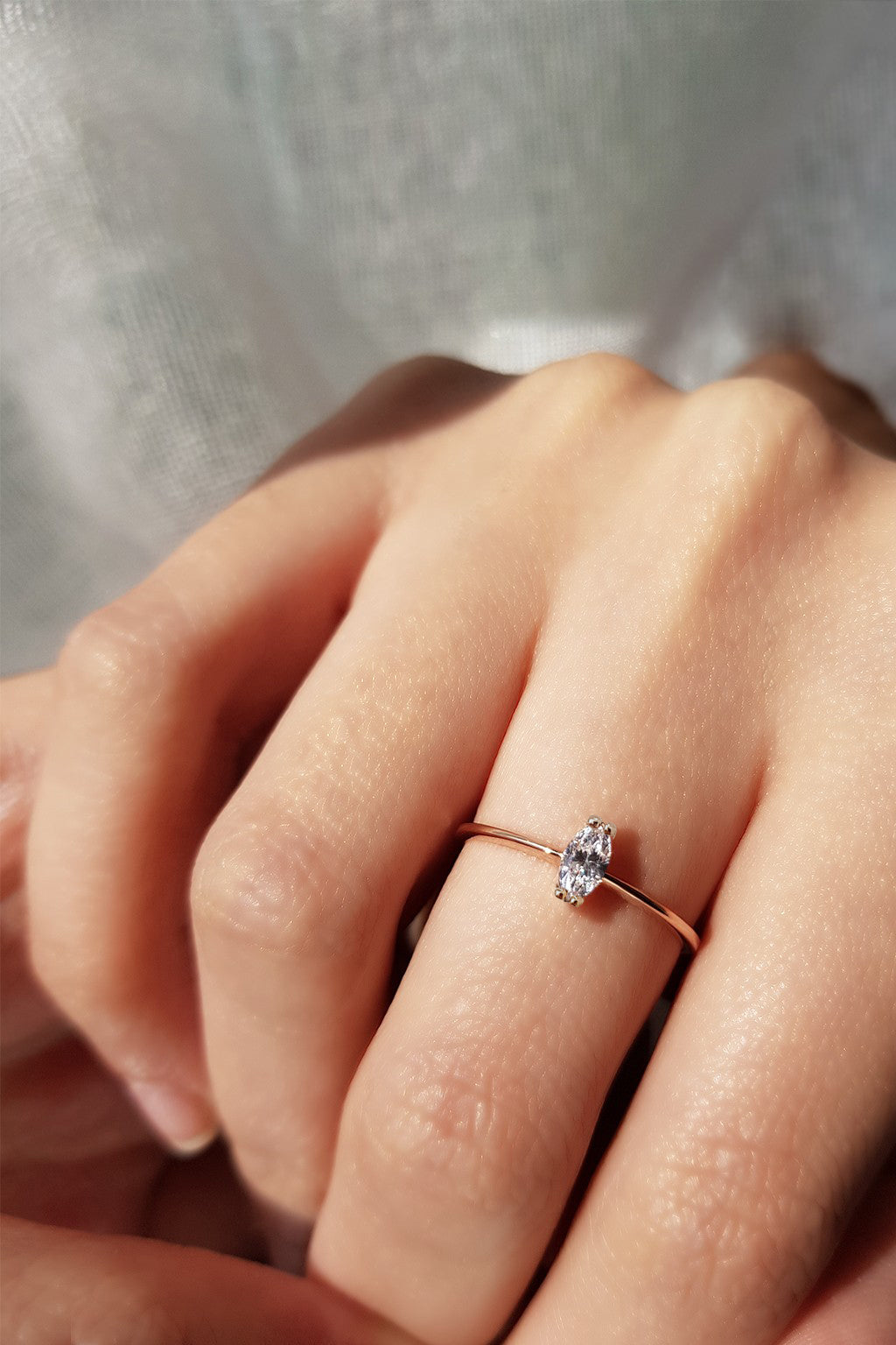 Single Marquise gold ring