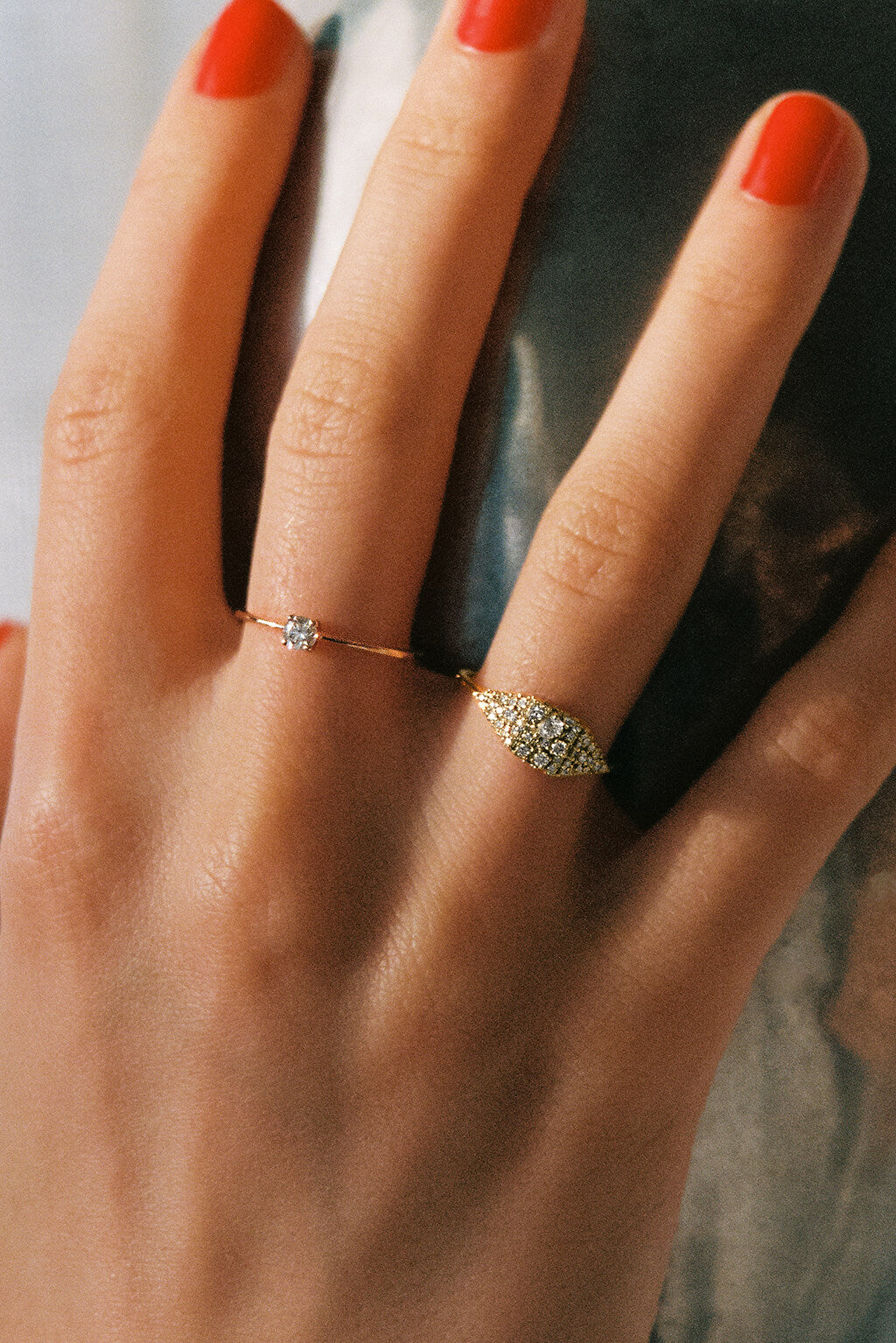 Signet diamonds ring