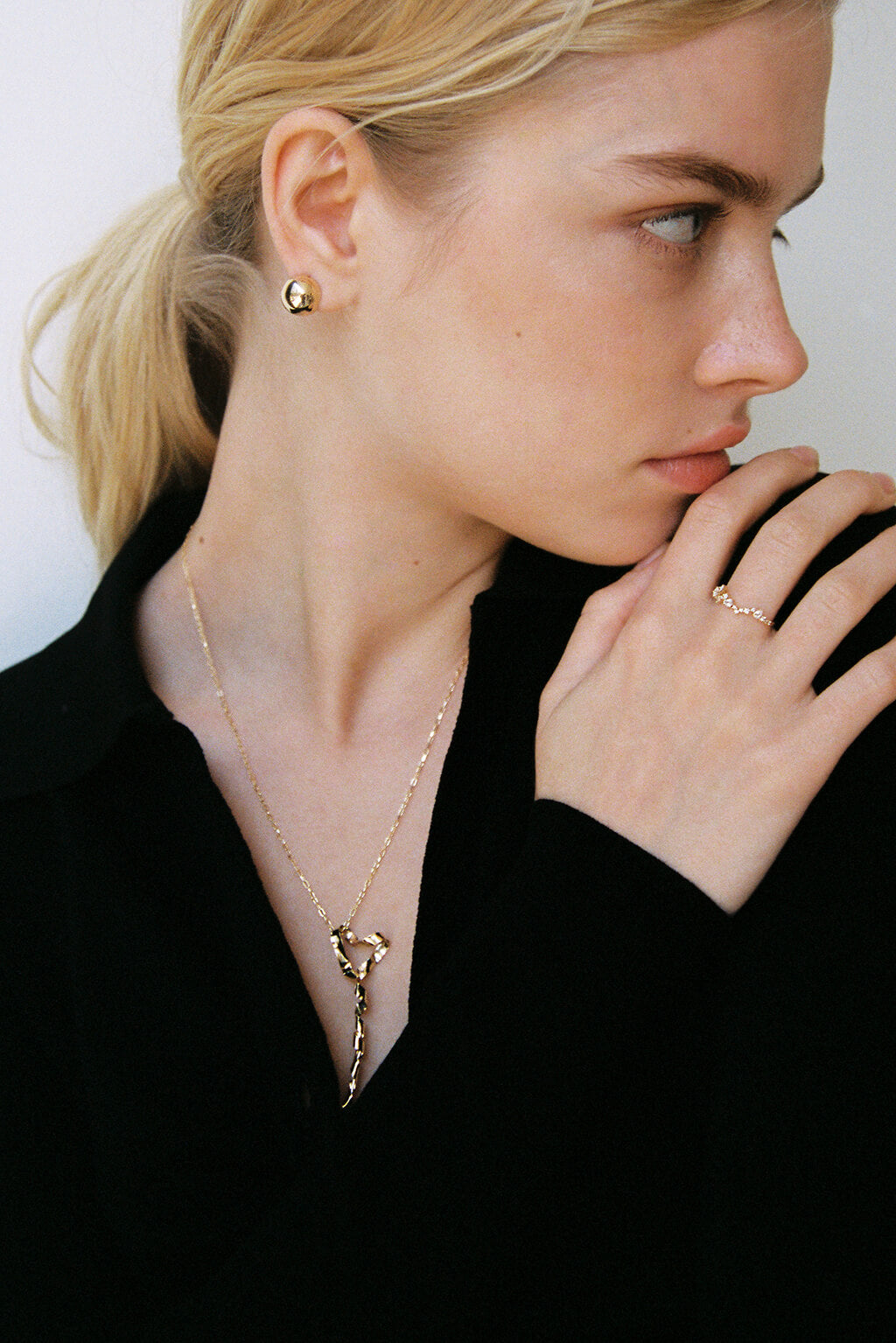 Sphere gold earring