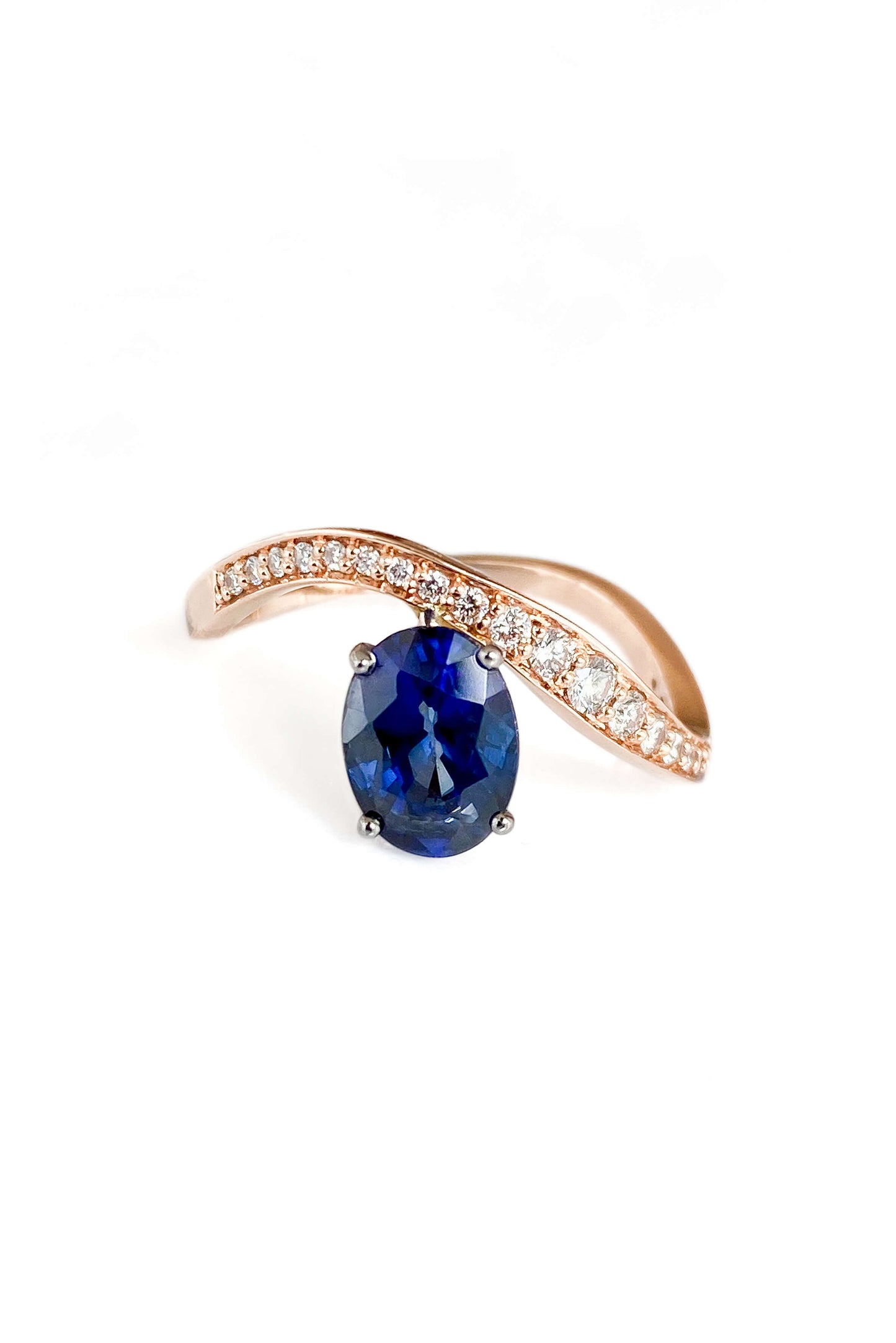 Blue Sapphire Wave gold ring