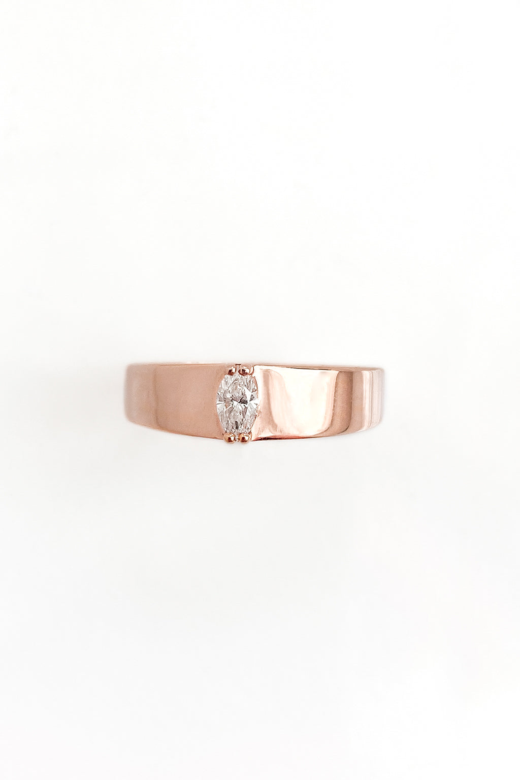 Bague Band Marquise 5 x 2'5 mm en or
