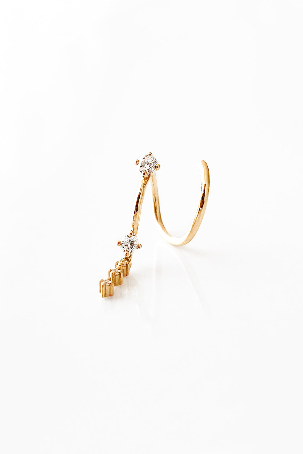 Snake cascade diamonds gold earring