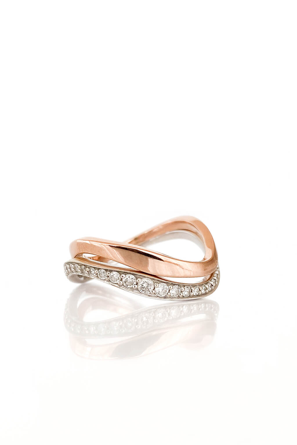 Anillo Wave Band de oro