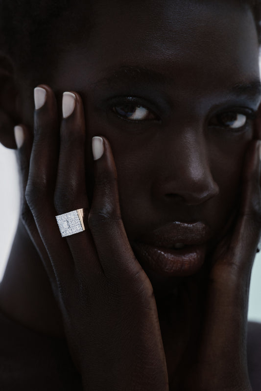 Classic Wife Band gold ring