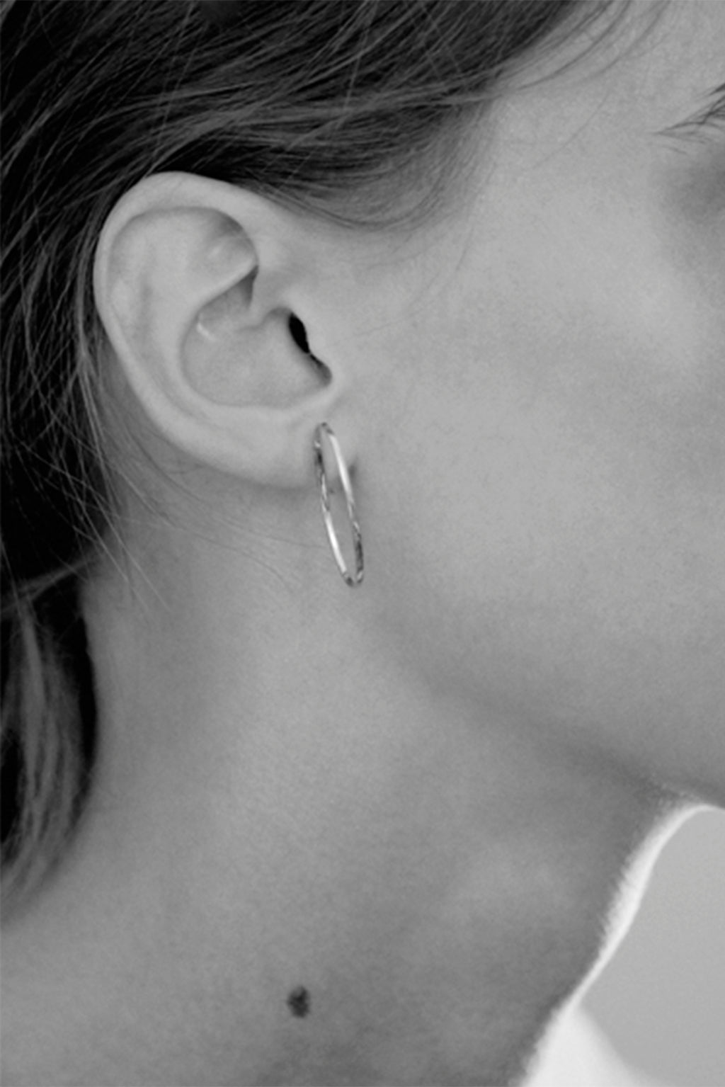 Magnet-O gold earring