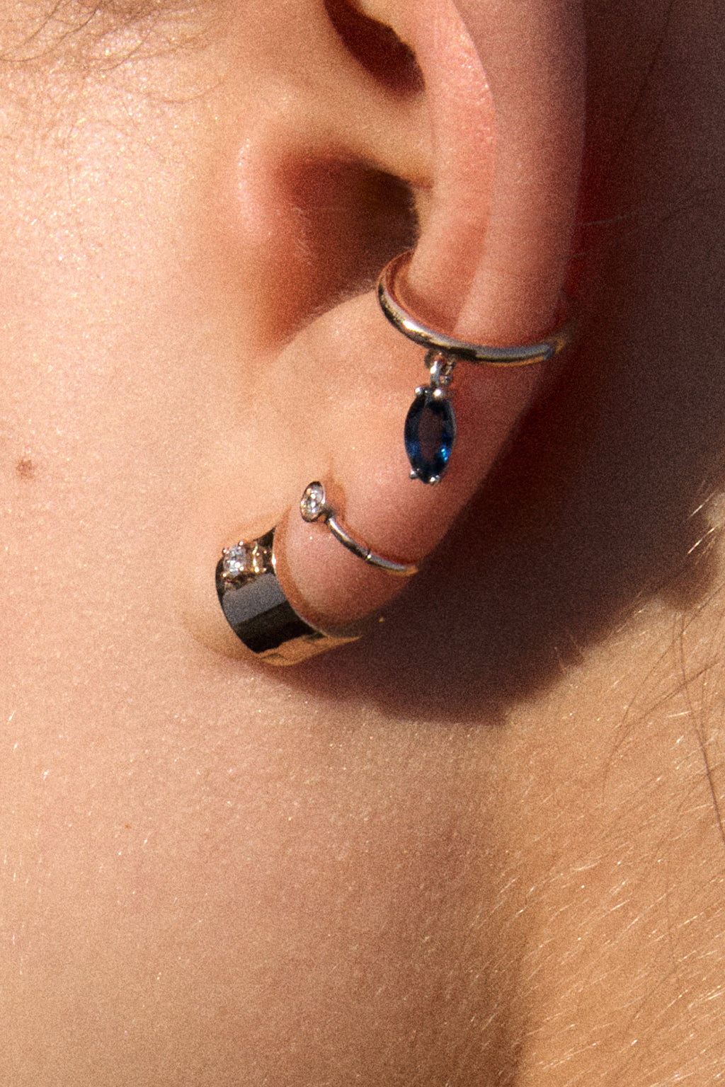 Ear cuff Marquise Sapphire de oro