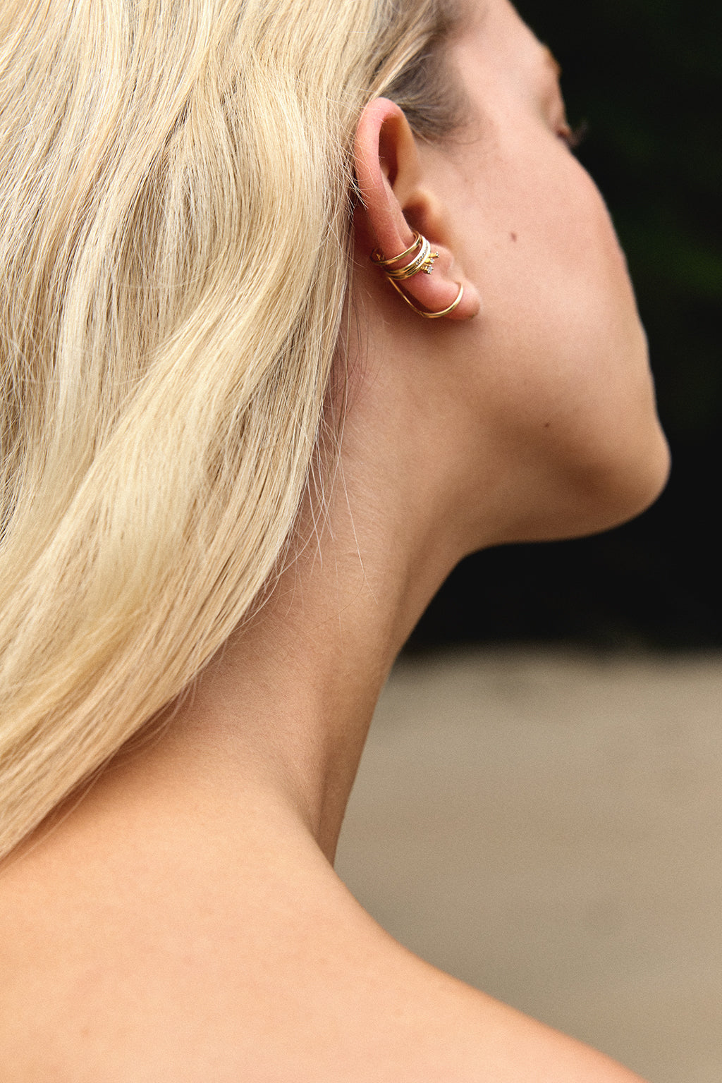 Squared Light Bangles gold earring