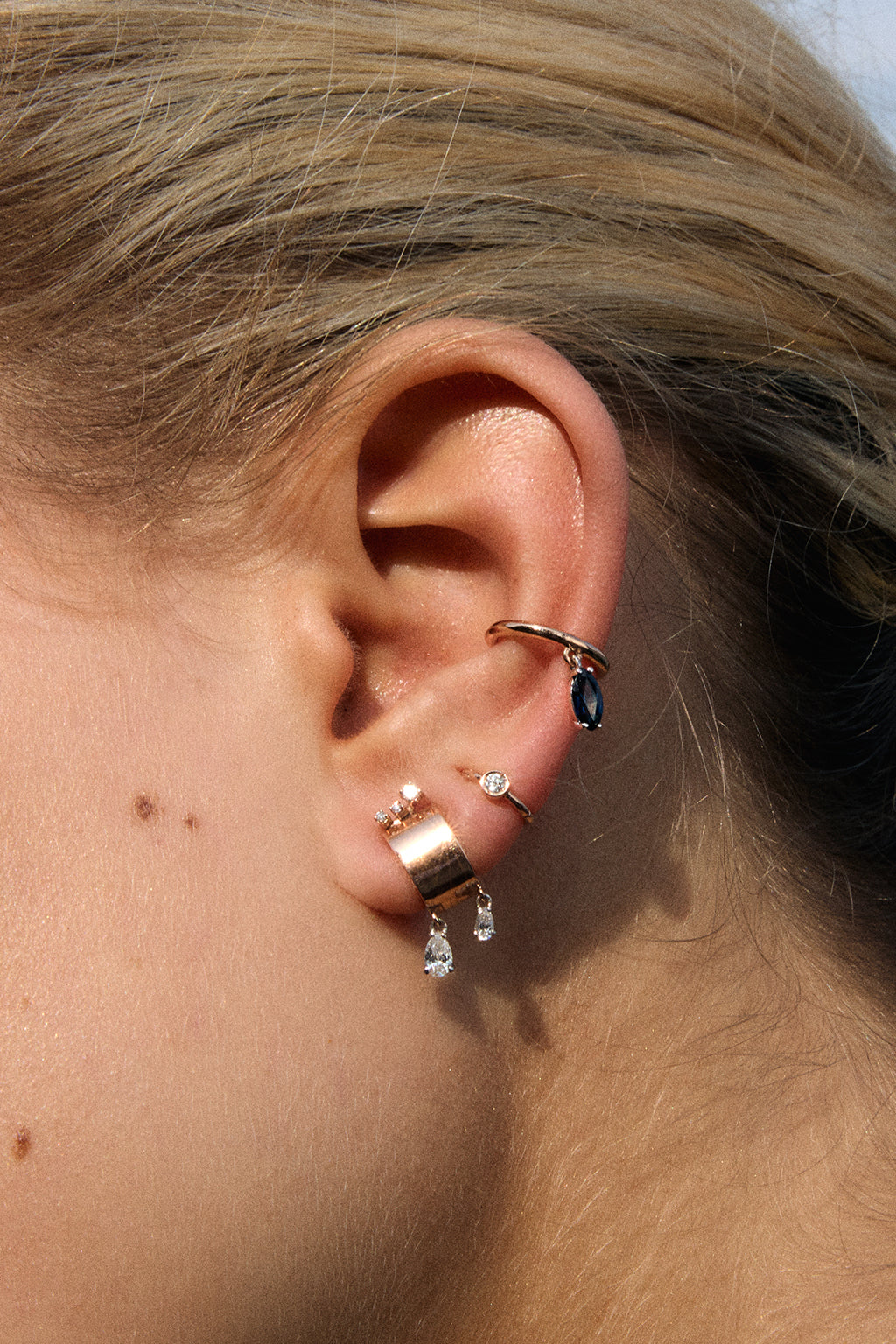 Tube Drops & Sparks gold earring