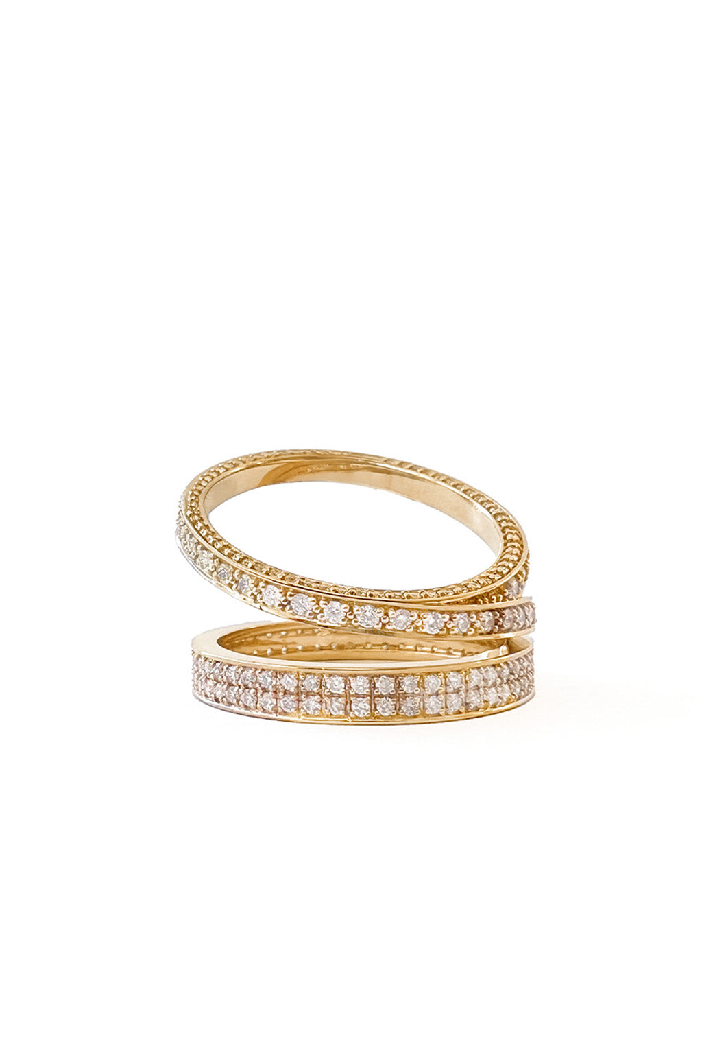 18k gold ring with diamonds