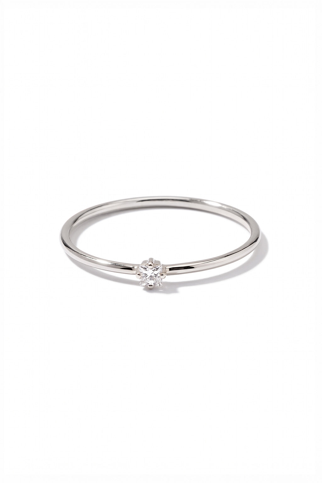 Miniprincess 18k white gold diamond ring
