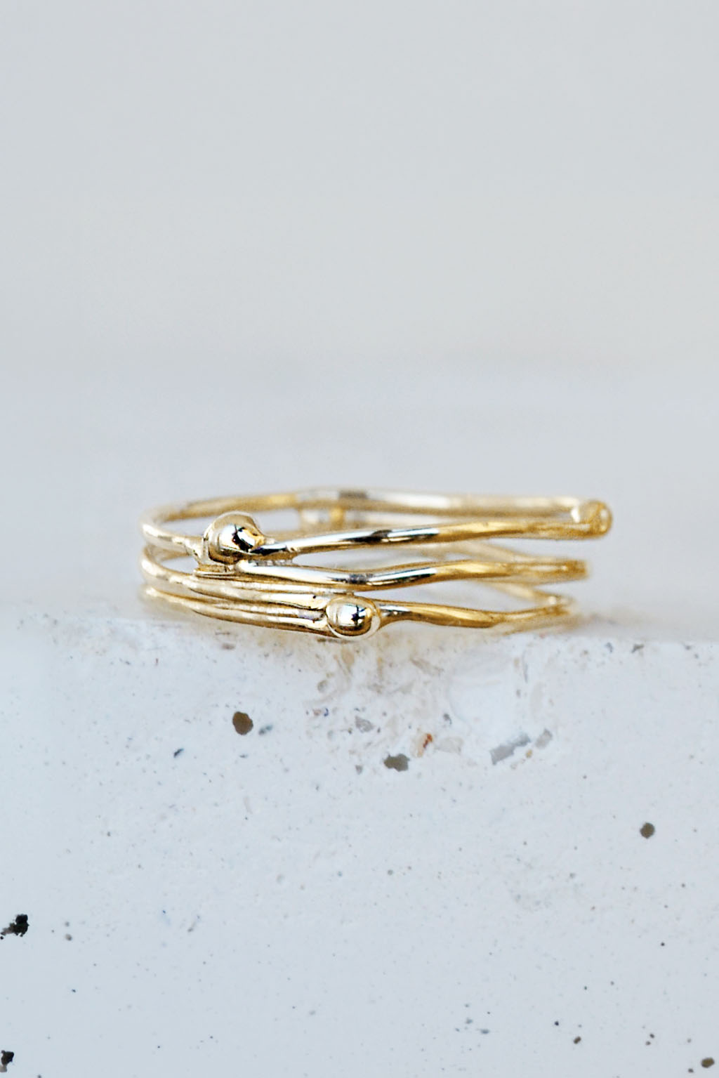 Root of gold IV: Terra, 14K gold ring