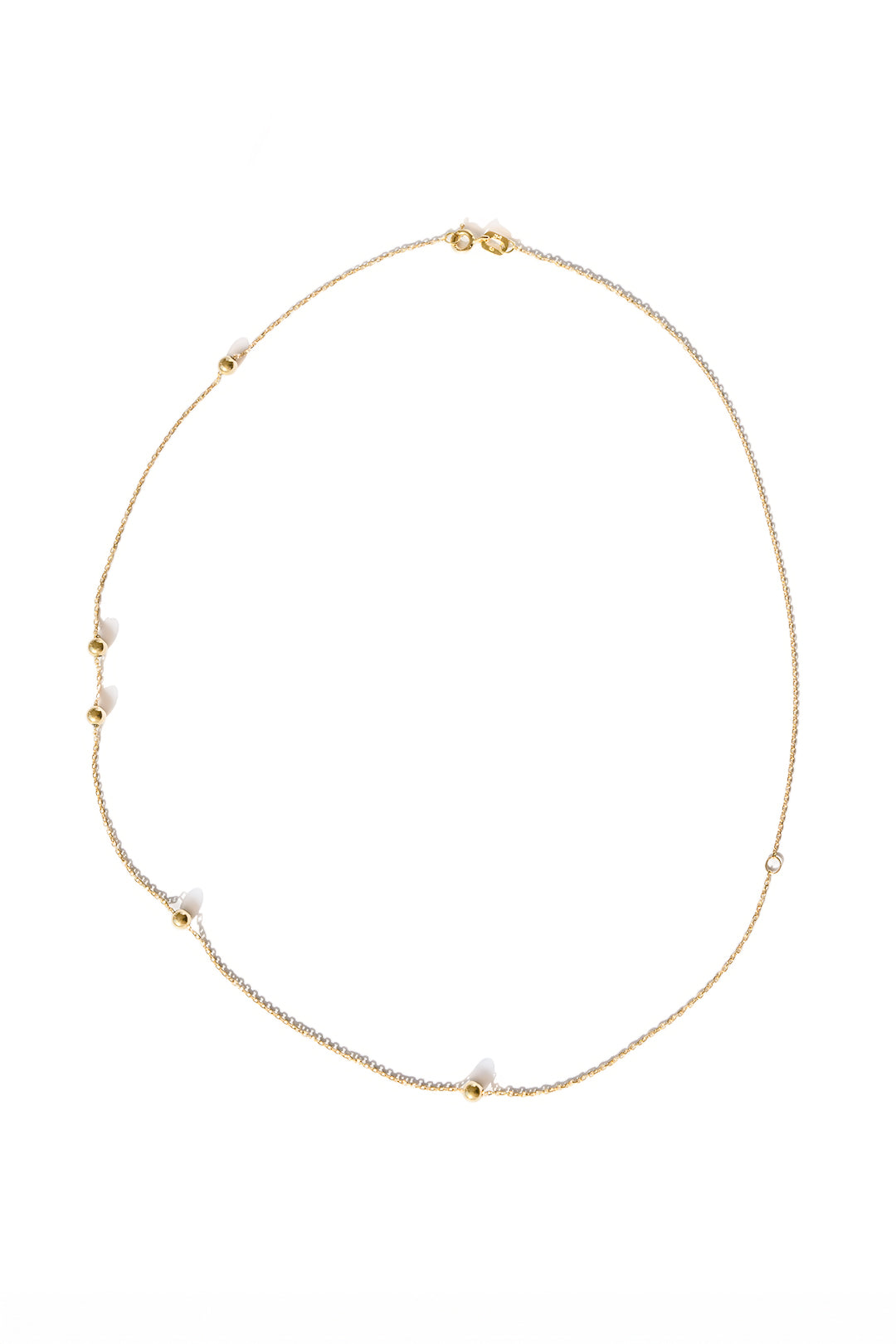 Handcrafted 18K gold necklace with five adjustable mini spheres along a fine 50 cm chain by Sansoeurs.