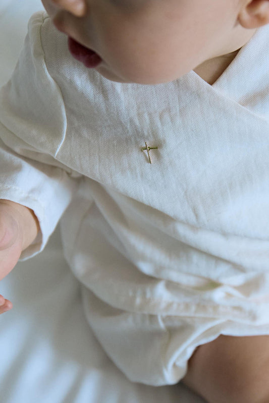 Broche de bebé en oro de 18k