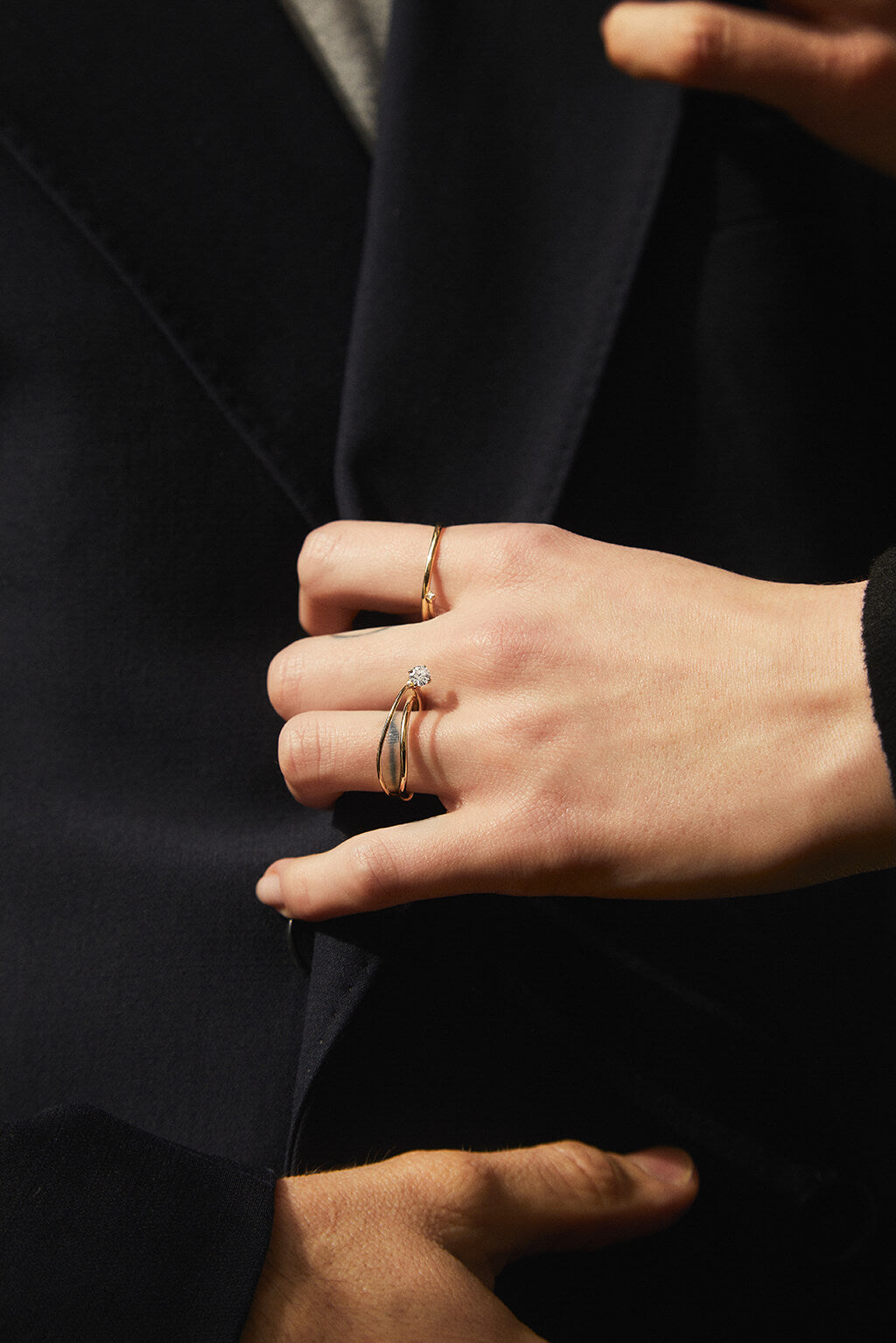 Anillo Miki III de oro