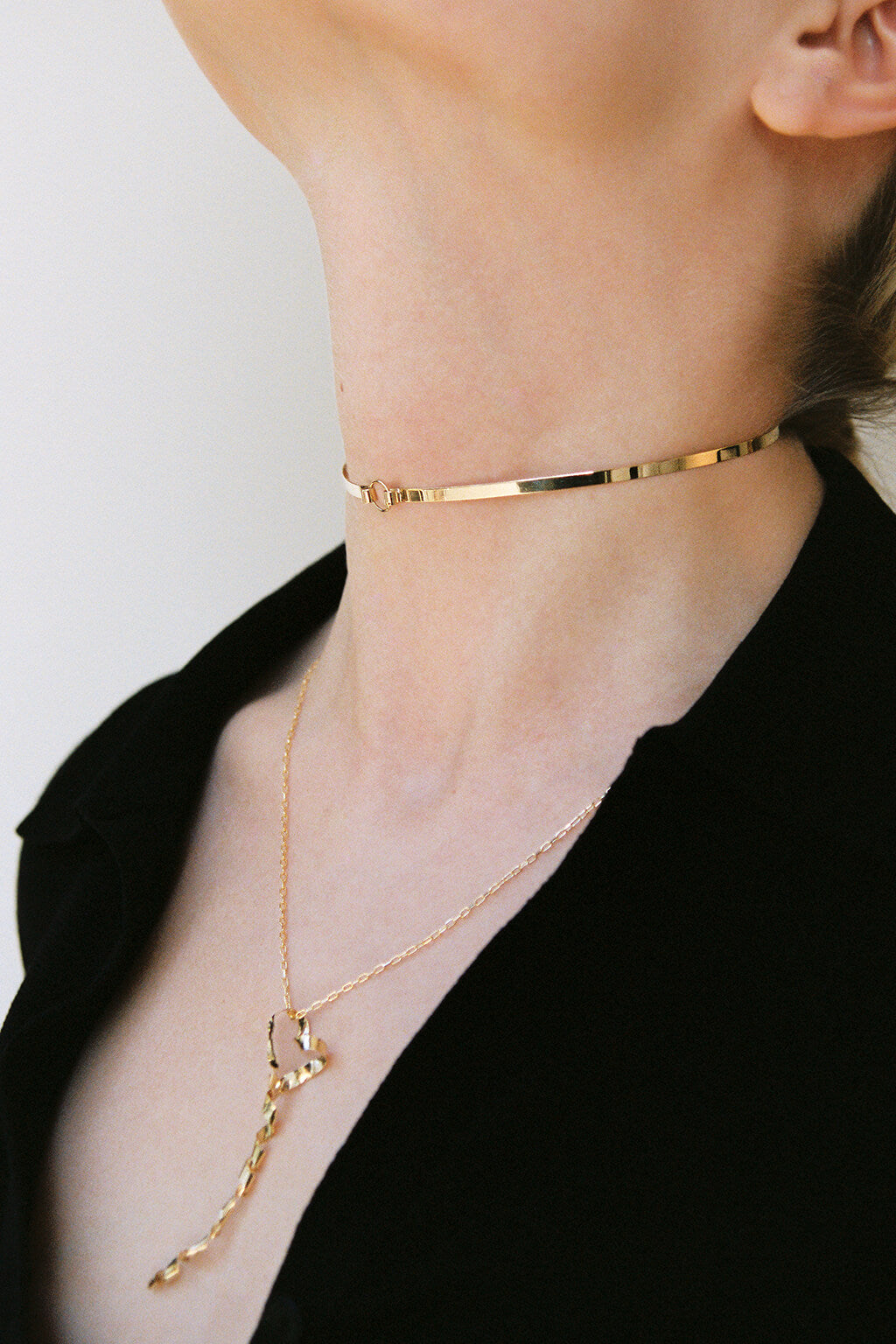 Band Choker de oro