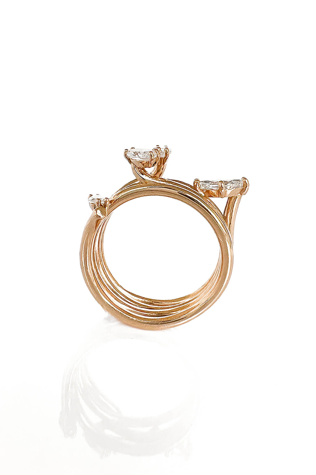Stella gold ring