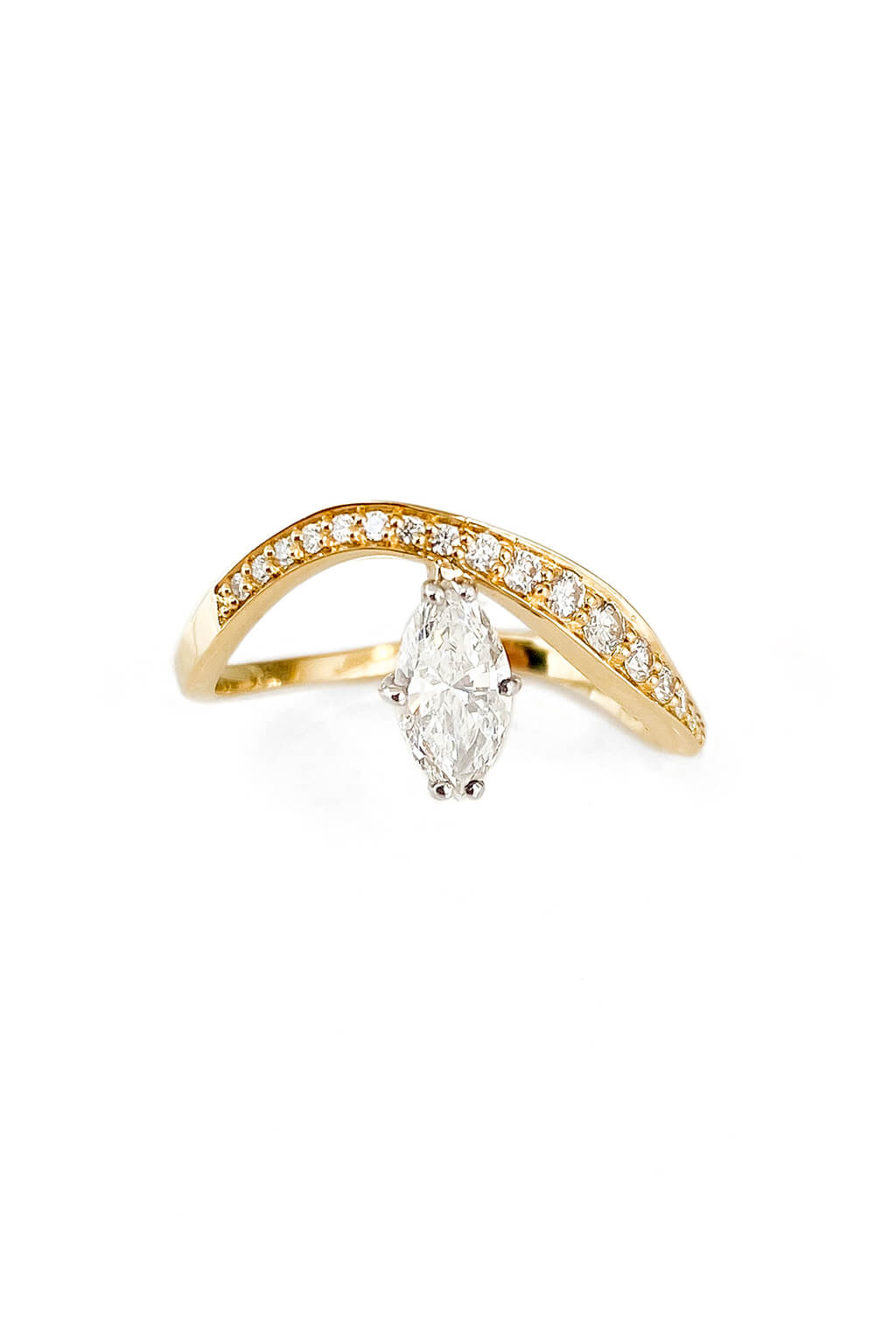 Marquise Wave gold ring
