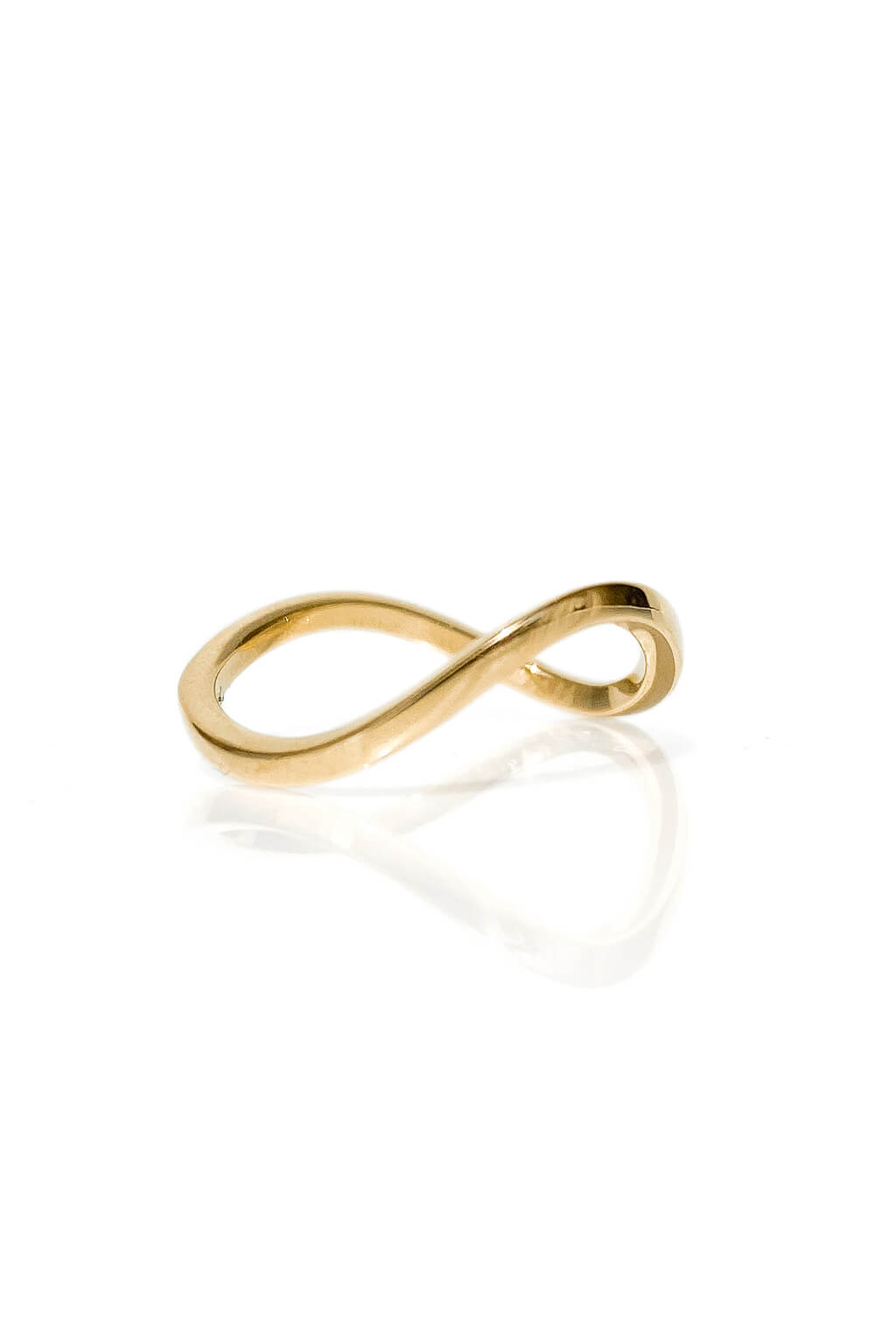 Wave 1'5 Squared Band gold ring