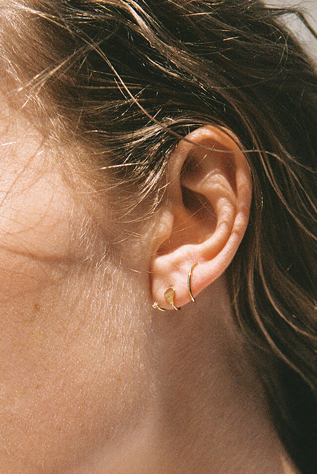 Long Snake Kite gold earring